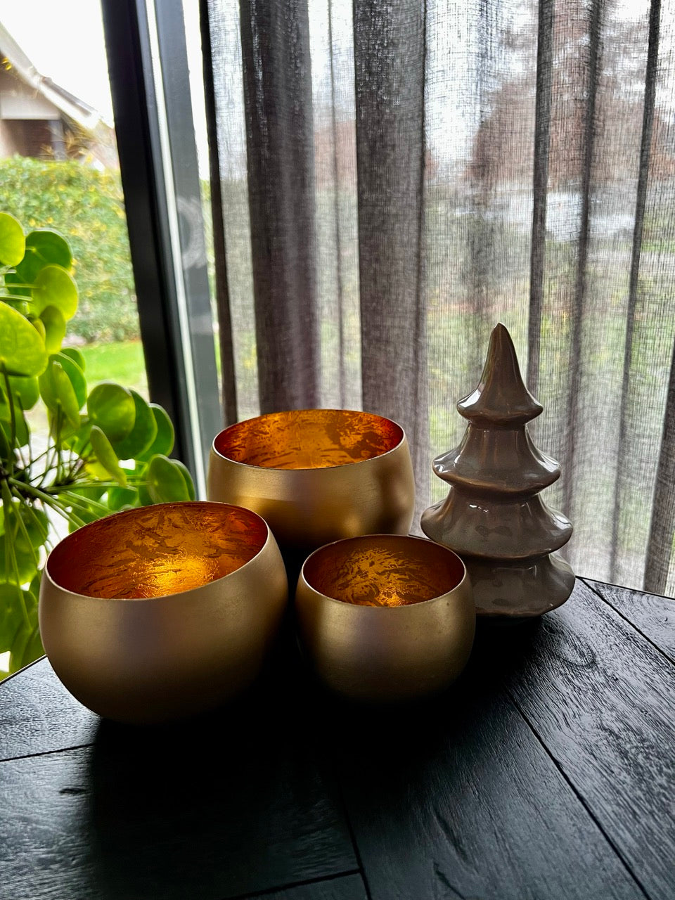 Keramik-Weihnachtsbaum - 14,5 cm hoch - Grün/Weiß/Grau