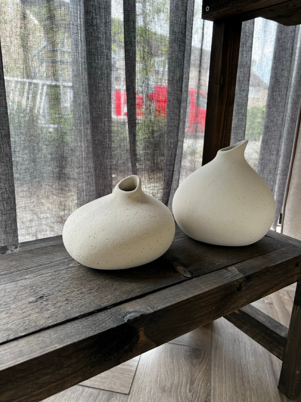Vase ASSAGO aus Keramik – 2 Varianten – Creme