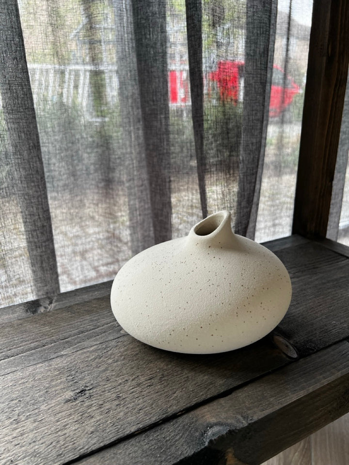 Vase ASSAGO aus Keramik – 2 Varianten – Creme