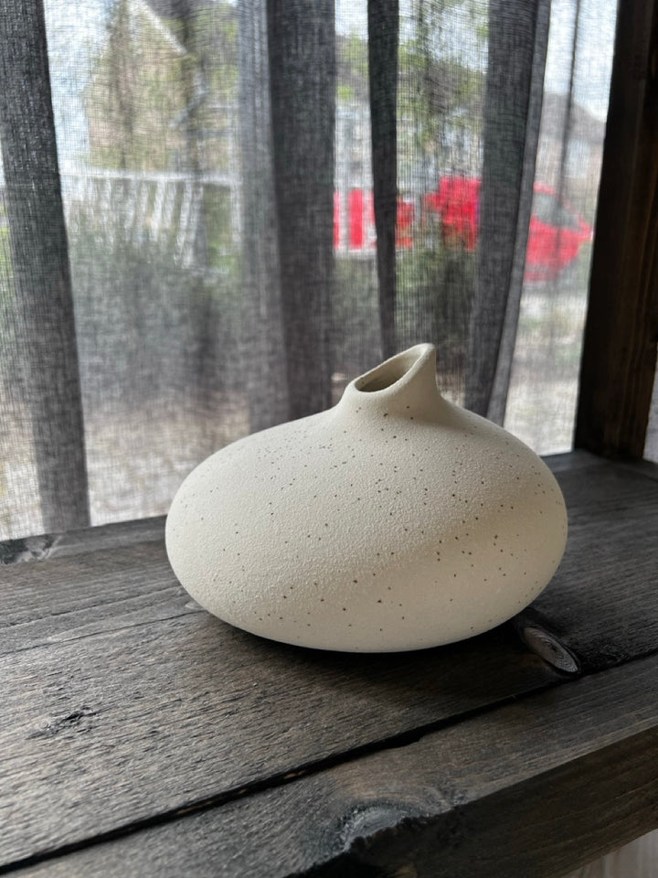 Vase ASSAGO aus Keramik – 2 Varianten – Creme