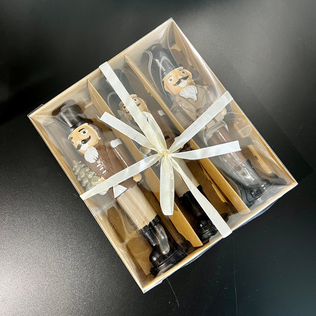 Notenkrakers in geschenkdoos