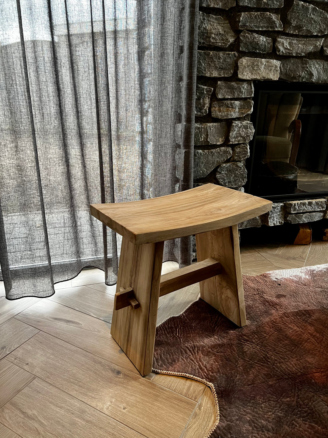 Teakhouten kruk -↑47 cm / →28 cm  - Naturel