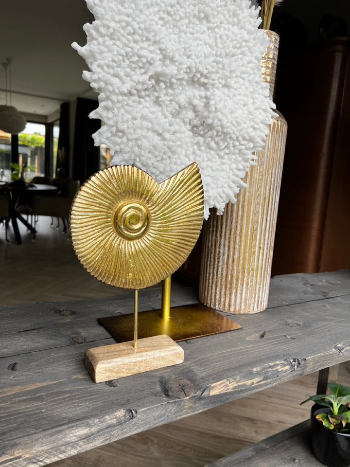 Goldenes Muschelornament - 27 cm hoch