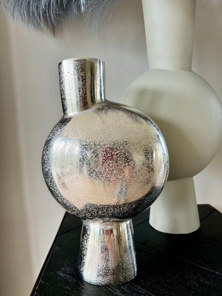 Silberne Vase aus Rohnickel - 26 cm hoch