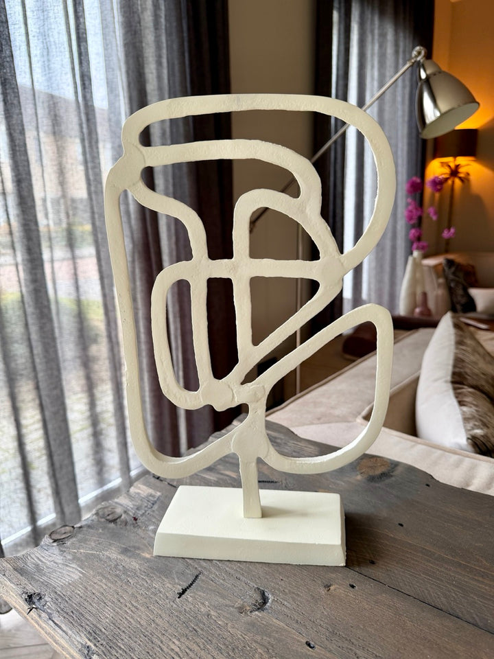 Ornament op voet GOLEZA metaal - 24x8x39 cm - crème